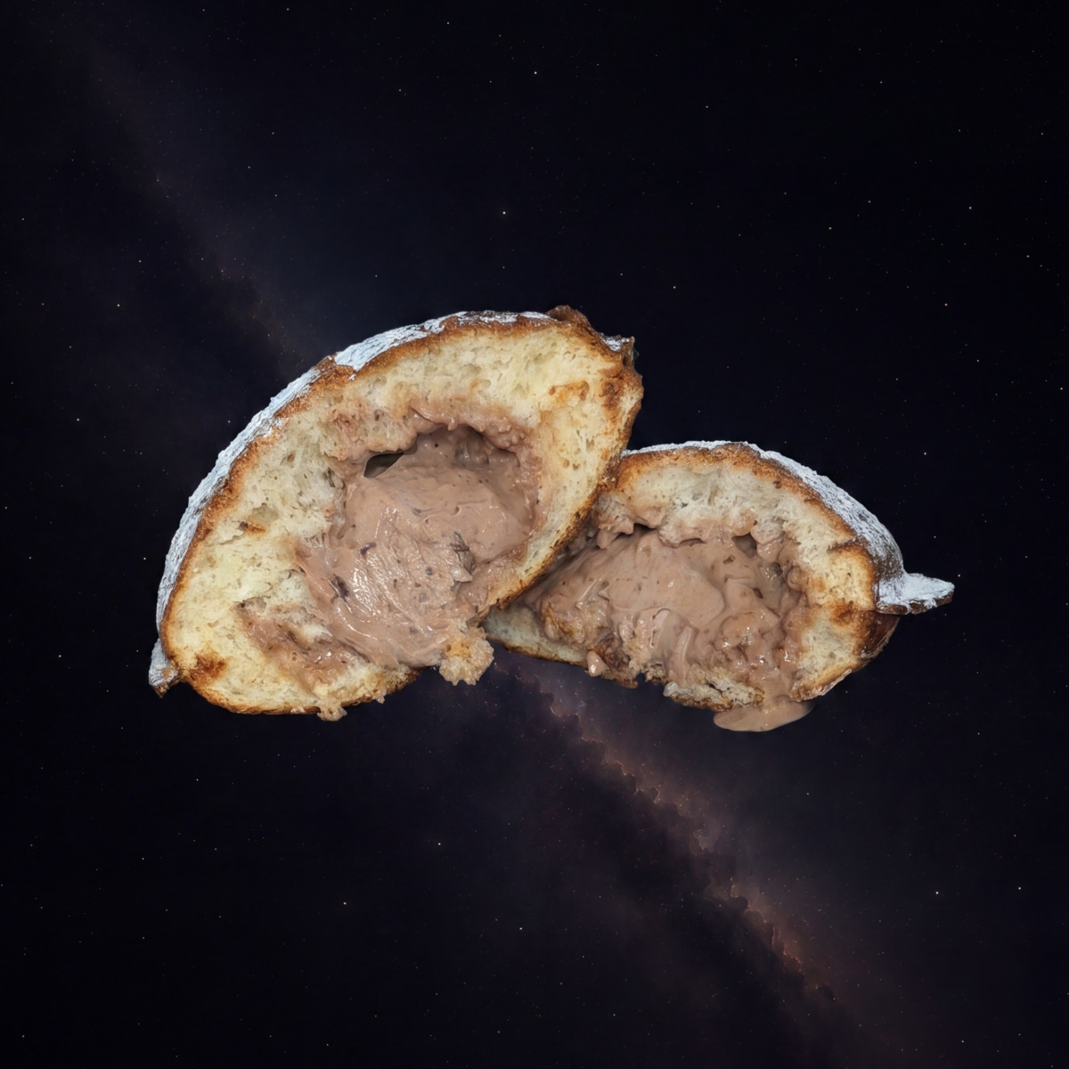 Postre Eclipse — crema mascarpone, chocolate negro, granillo de avellana — Cosmo Burger